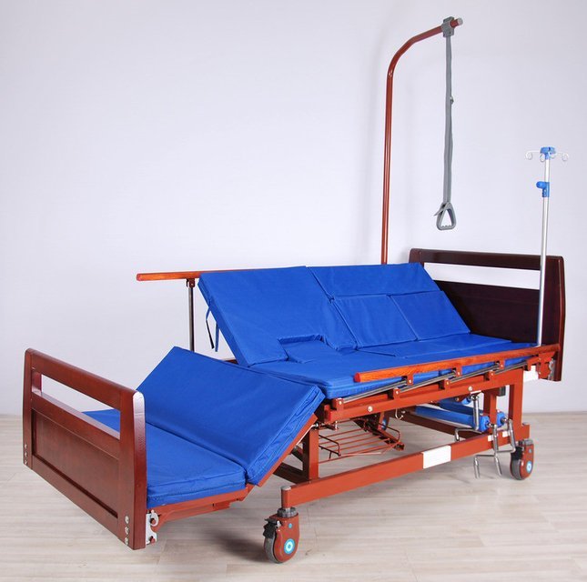 Боковое переворачивание пациента - важная опция этой кровати