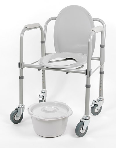 Кресло-туалет на колесиках